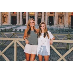 Meet your Posher, Kelly